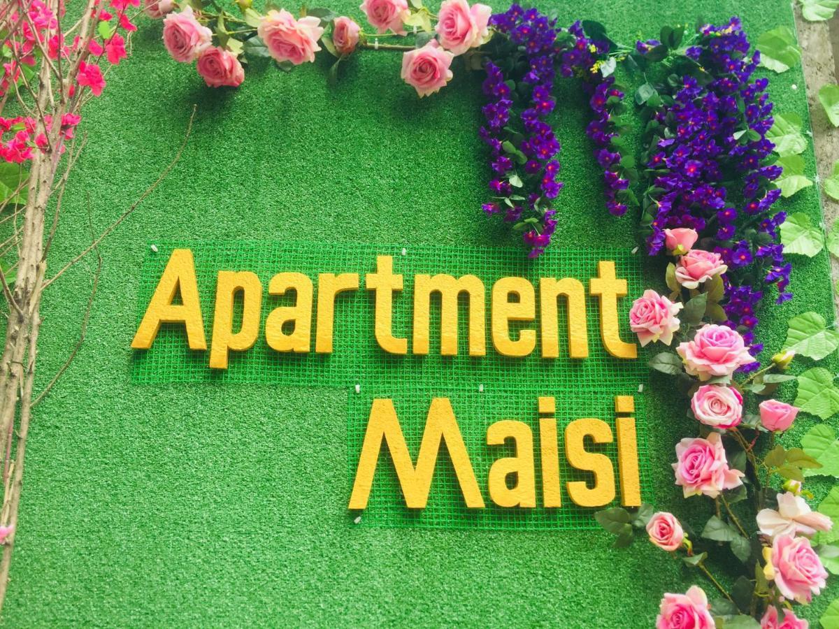 Apartment Maisi Batumi Exteriör bild