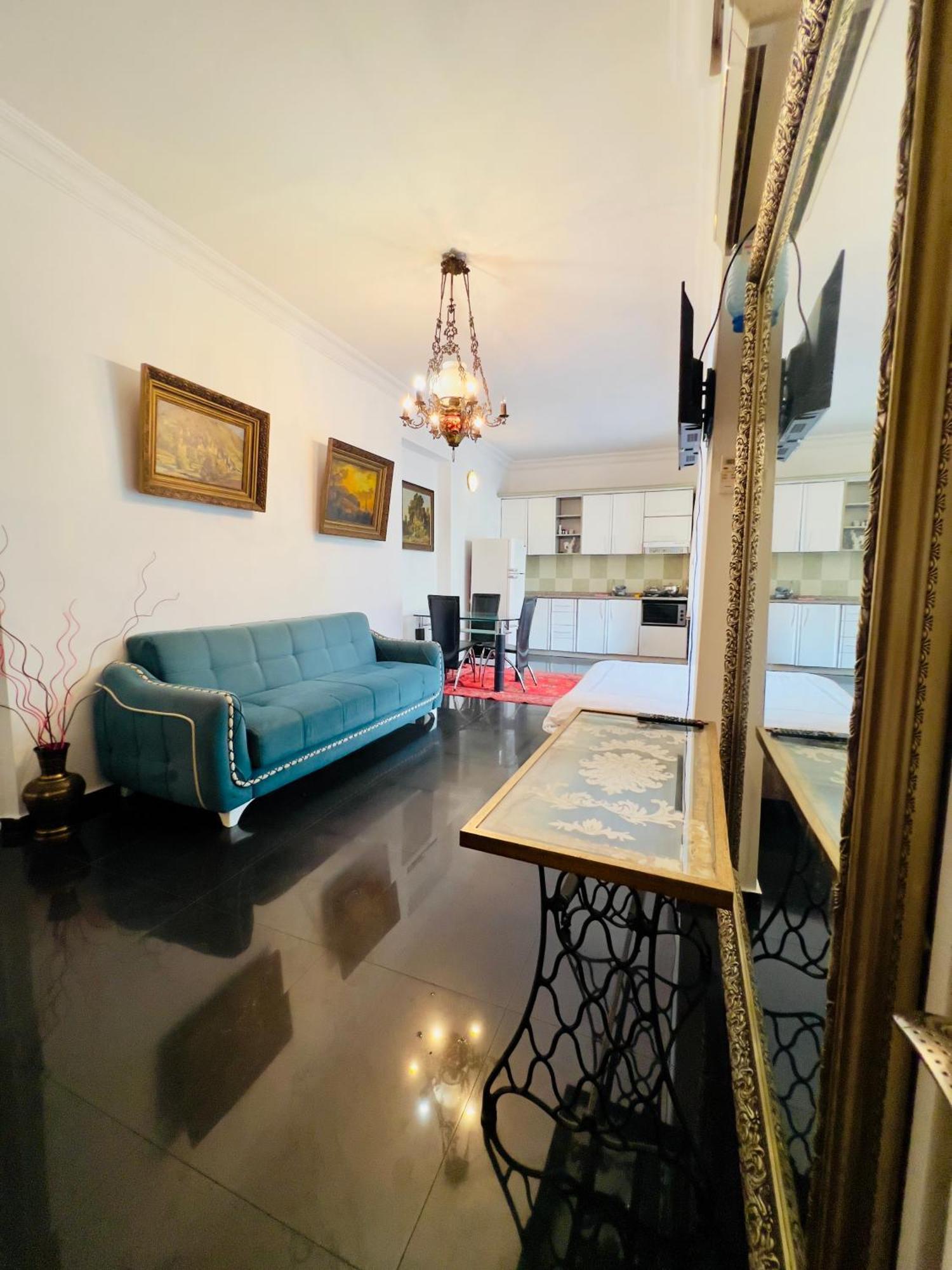 Apartment Maisi Batumi Exteriör bild