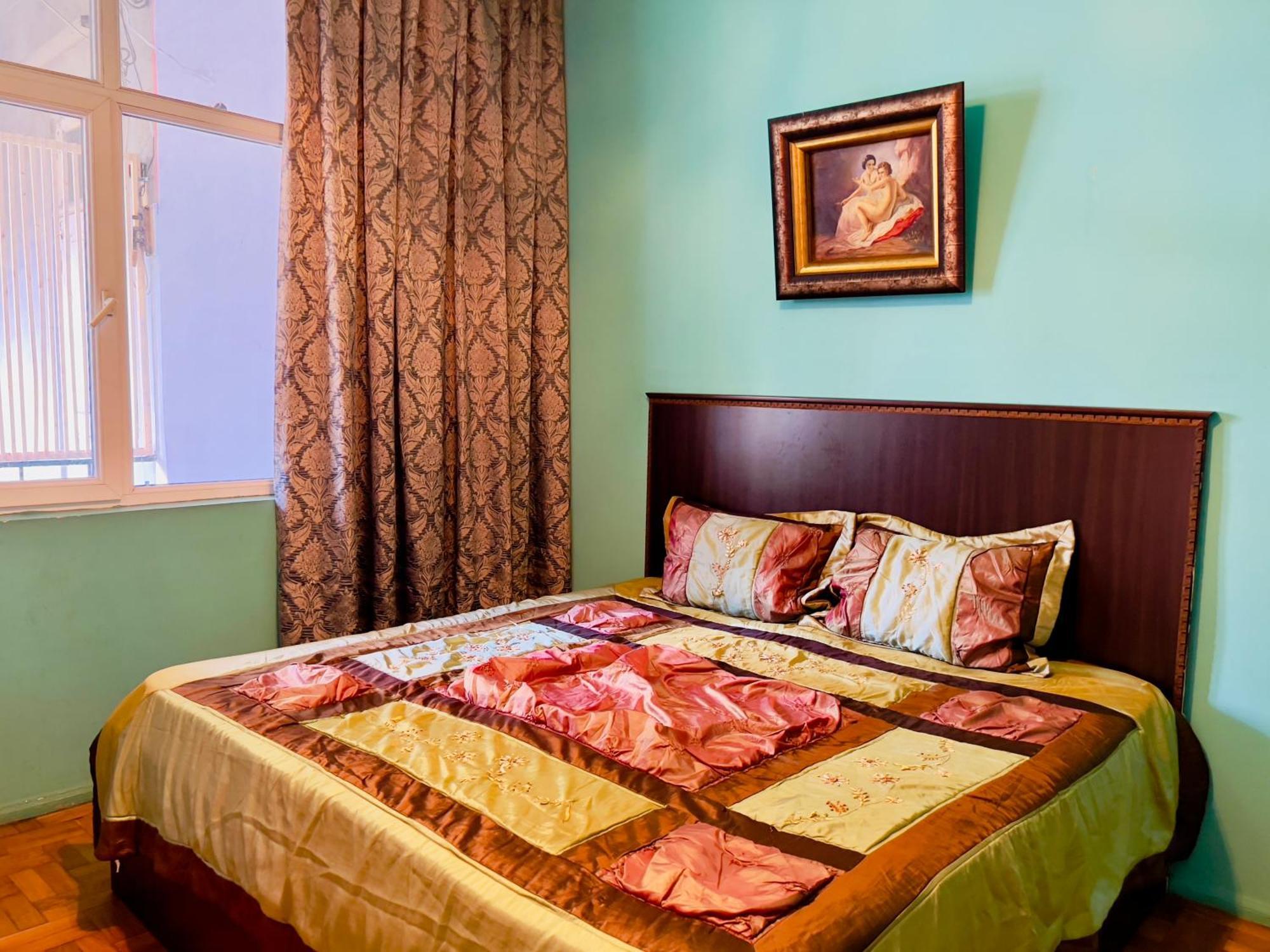 Apartment Maisi Batumi Exteriör bild